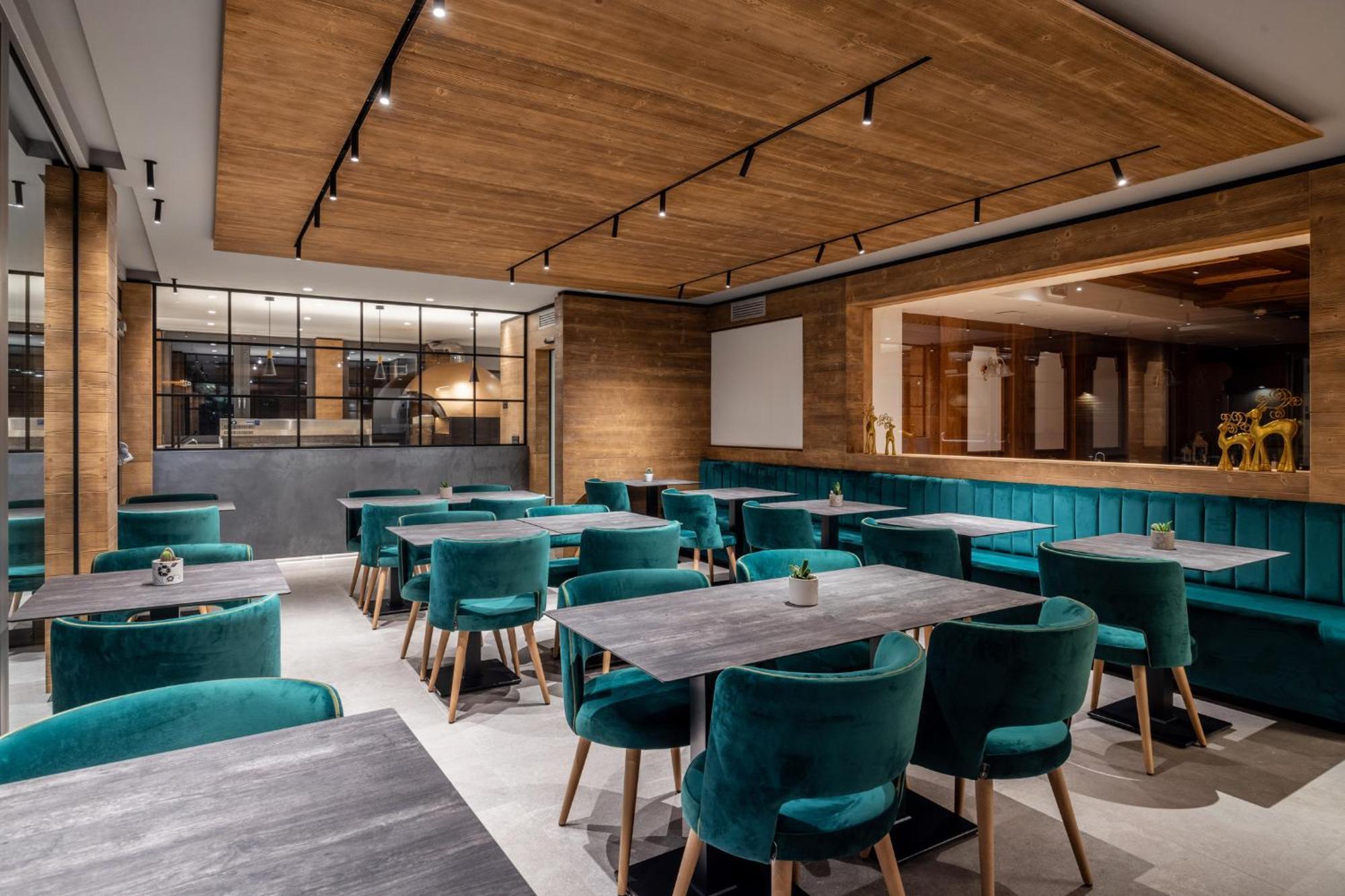 Ariston Garden & Monclassico