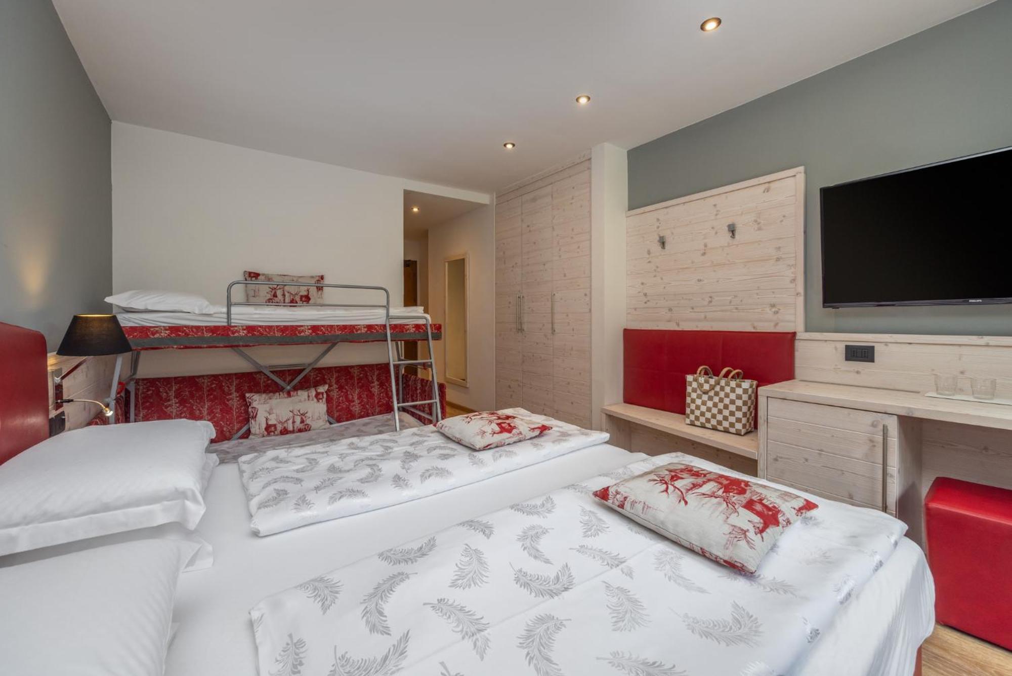 Ariston Garden & 3* Monclassico